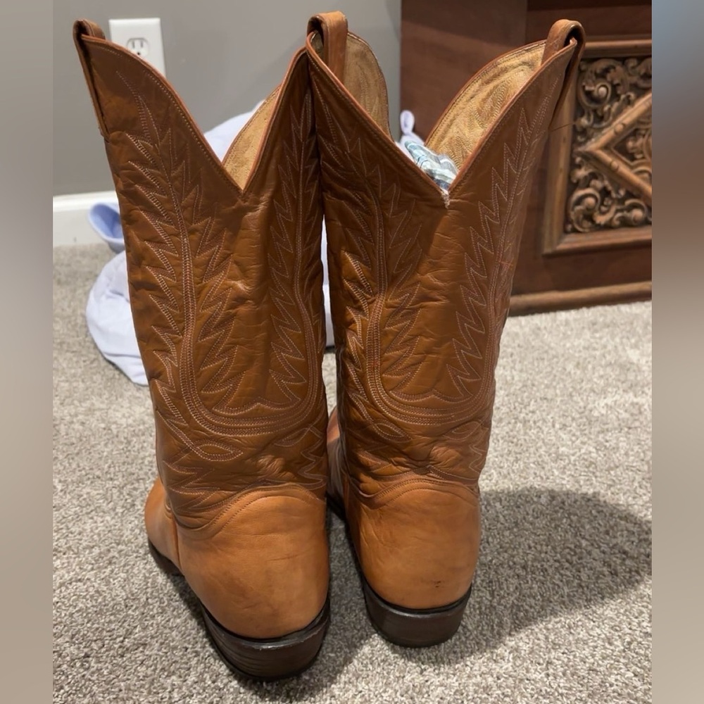 Tony lamas size 9